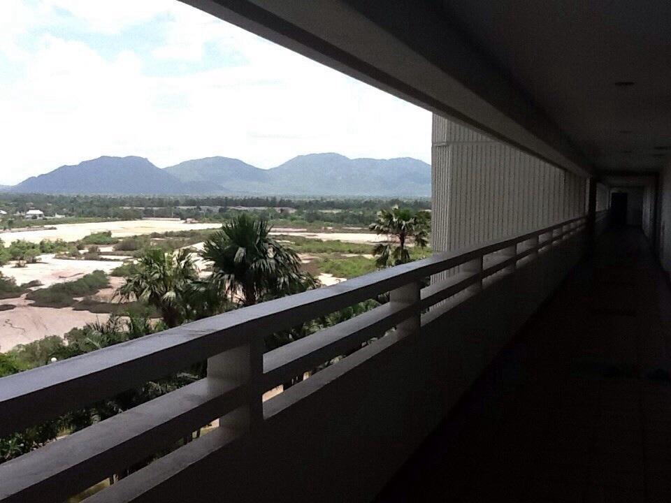Cha-Am Grand Condotel Pokoj fotografie